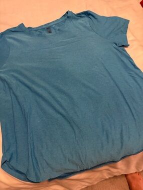 Beyond Yoga Lightweight Short Sleeve Tee in Teal